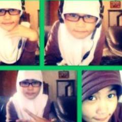 Nama aku tuch,,,:
Eki zakiyah :)