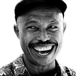 Selamat datang, para pecinta Pak Jaya! Pak Jaya akan memberi banyak hiburan bagi Anda. :D