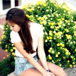 Shevchenko_Lina's profile picture. Я Алина Шевченко. Мне 16 лет. Я живу в Москве. но на данный момент в Украине. люблю когда мама делает пирожки. Пишите мне, #ЧитайМеняАяТебя!