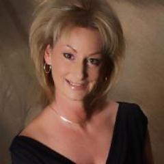 Born Philadelphia.  Mom of 4, and 4 grandkids!  Graduated Moorpark Coll.  17 year Las Vegas Realtor.  Building Clients For Life!!!   lisawillmett@aol.com