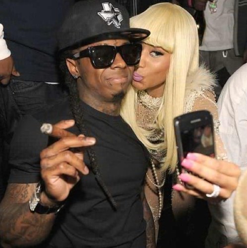 jcvfgyrtsx's profile picture. my idol has an obsession with rap music & tattoos. Hes a King in my eyes. Guess who? @LilTunechi ∞