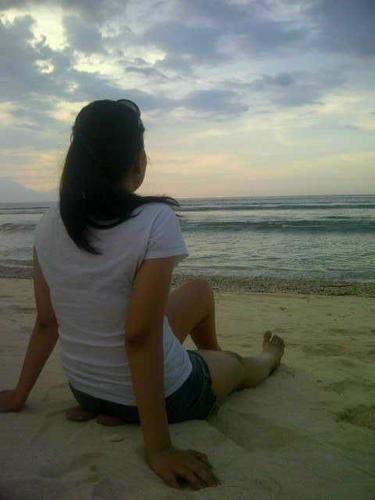 LaeliNoor's profile picture. A passionate Hotelier | Multilanguage-tweets | Arian Twins | Ordinary girl with extraordinary dreams