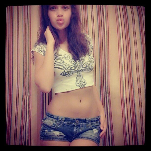 ♡cuban ♥Treat me like a joke and I'll leave you like is funny .. :) lol