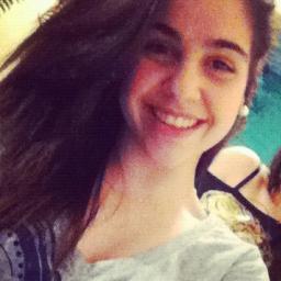 15 aninhos, estudante, católica, libriana, palmeirense, felix, chata, ciumenta, baixinha, familia, amigos, festas, açai, coca-cola e chocolate, é isso ae =)