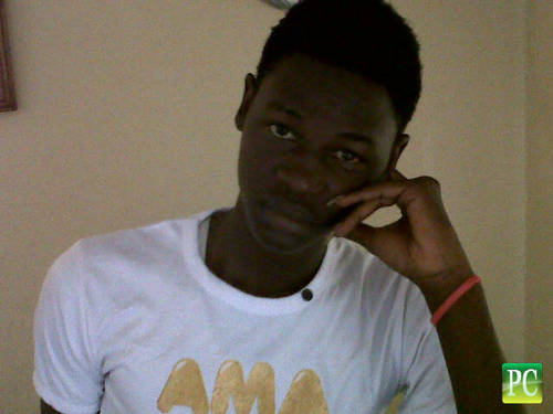 Well I love being my self, am tall n fear in compextion,I love having fun and so on♥☆