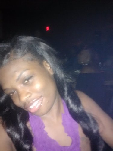 no need for a bio jus follow mz Hershey's