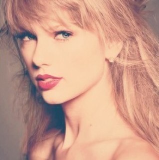 Taylor Swift, Miley Cyrus and Justin Bieber are my world♥ i follow back:)