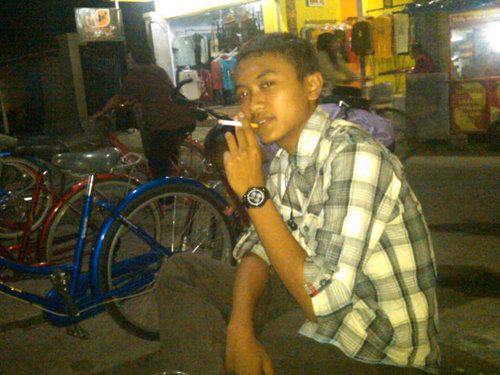 Sebenarnya aku adalah ultraman cosmos.|member of ROY♠LTY