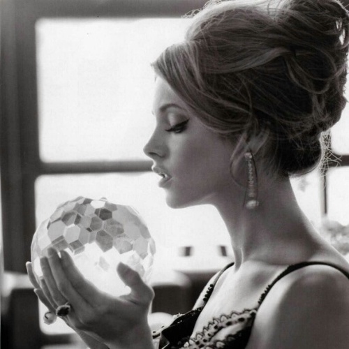 TinyDancerAli's profile picture. My first vision after waking was #Jasper. I don't know him but I know my future lies with him.  (Single) 21+ role play.