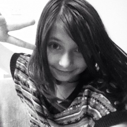 izzulicaaaxd's profile picture. 