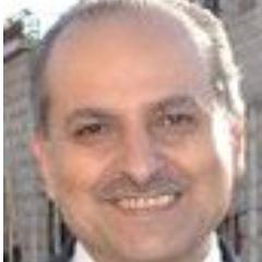 كاتب وباحث ومحاضر في التنمية البشرية والتطوير الذاتي