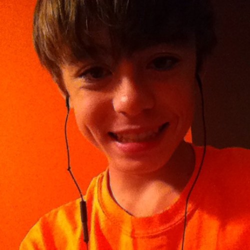 Follow me!! Ill follow back!!