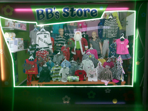 BB's Store, la tienda de ropa para niños y niñas desde Recién Nacidos hasta 12 años marca Carter's, Oshkosh y Children's Place! Ubicada en La Casona 1 Piso 2