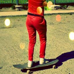 Holi, me llamo Diana:), tengo 13 años:3  y solo me centro en pasarla byen(y) eso Tao♥