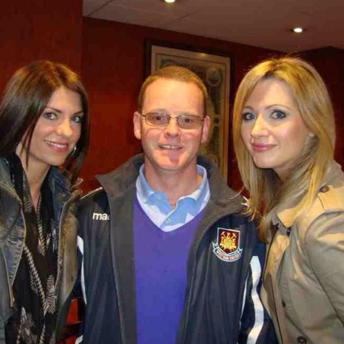 Im family man i follow west ham united , like 80s music and have a mad sense of humor.....