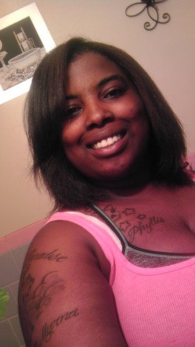 Living life est. 092092 
Circle smaller than ever.. but I'm glad... i ain't got no worries... living my life and everyone in it ;)