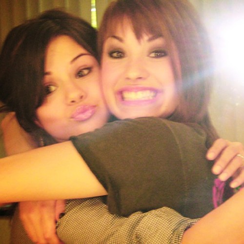 Fake di Selena Gomez :) #single