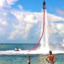 At Flyboard Cancun & Riviera Maya, you will have the opportunity to live out that dream of flying. At 33 feet you will be buzzing above the water in no time.
