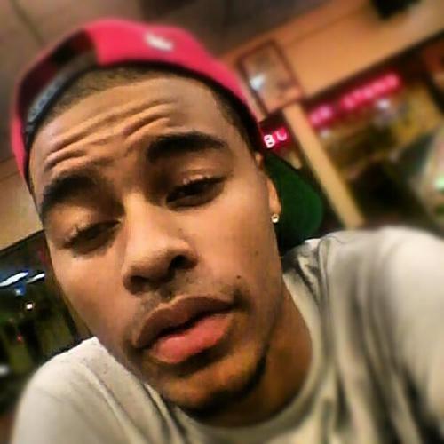 I'm A Langston Lover I'm Nice Cool Layed Back And Funny BTW Follow @pr_langston