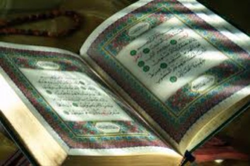 لا اله الا الله وحده لا شريك له ، له الملك وله الحمد وهو على كل شئ قدير