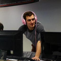 physiotherapy student, video game enthusiast and beach volleyball pocket rocket
