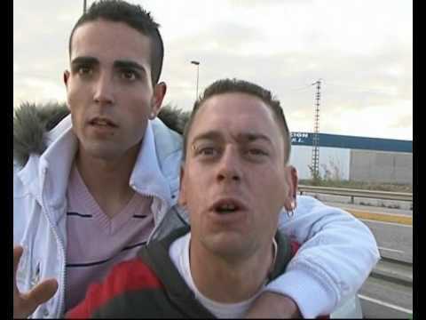 Eh queréis que saquemos la pistola?, Tomate pa' que se saca la pistola?, la pistola cuando se saca es pa disparar, el que la saca pa' enseñarla es un Fargelas.