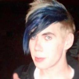I love Marianas Trench. Gotta Be MT baby~ ♥