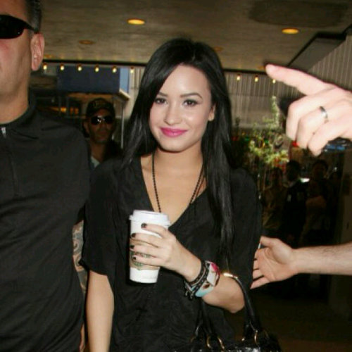 #Lovatic  ▸▹STAY STRONG◃◂ †Demetria Devonne Lovato† @ddlovato♡