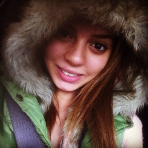 Brasilian.Trilingual.TeamFollowback.Classy NOT trashy.DesignerObsessed.Rock music is my life.3