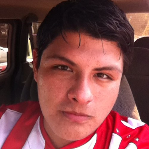 AlfredoVanFanel's profile picture. Periodista de profesion y vocacion, testigo de la historia y cronista del tiempo; melómano, irreverente, apasionado y enamorado, curioso...