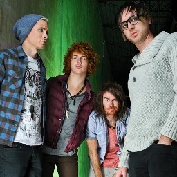 Official Twitter for the Underdogs in Manila! #FTSKManila [0216-1912 LIV5] [093012 Bazooka Rocks Festival]