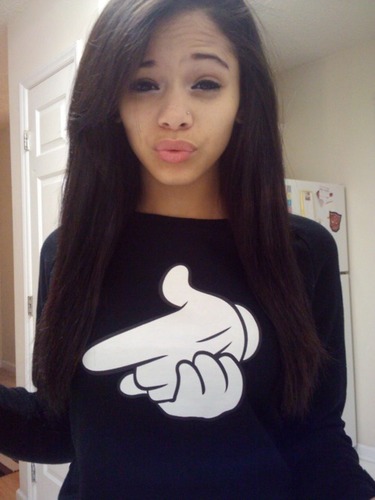 Follow Me & My BadAsssssGirlfriend @YesImValeriee_ ♡