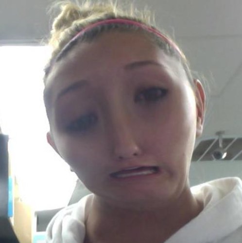 Hey guyz im not dkoobz!! Im just her senior year speaking fo myself makin shoutouts doin my thing stay tuned for more swag 
(ball til u fall)