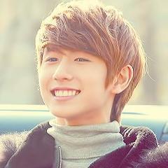 ผมกวนๆ ผมขี้งอน(บางครั้ง) ที่แน่ๆ ผมน่ารักมากๆครับ ผมปากหวานมากๆด้วยครับ ผมชอบจีบฟลว.(จีบจริง) ใครฟลอมา ผมจีบหมดครับ ผมฟลอกลับทุกคนครับ