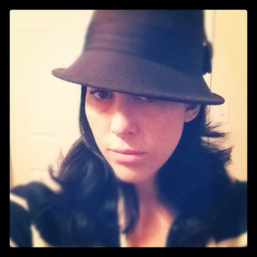 photographer, fashionista, mommy, booklover, GirlNerd, love old movies