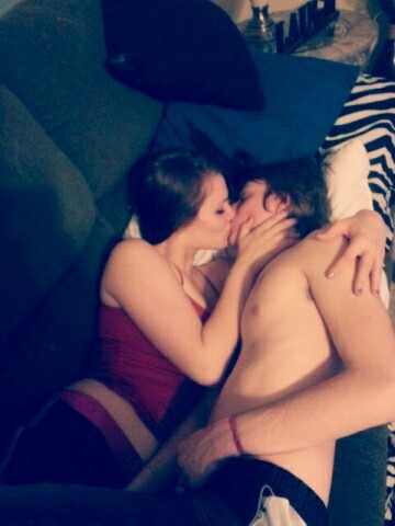 alyssaquring's profile picture. Alyssa| South High| 10.22.12.| Sophomore.| 15| c: ♡