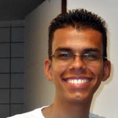 Católico, 20 anos, discipulado pela Obra de Maria, blogueiro e  faço faculdade de Letras. Evangelizo na internet, faço parte da PASCOM e da PJ.