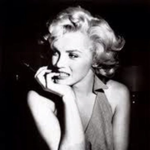 spiritsoutput's profile picture. 小劇場の制作担当。最近は仕事ばっかで全然やってません。いつか海外1人旅したい。いつかね。ここ2年くらいプライベートが波乱万丈伝みたいで、ドラマ3本くらい撮れんちゃう？って密かに思ってる。笑