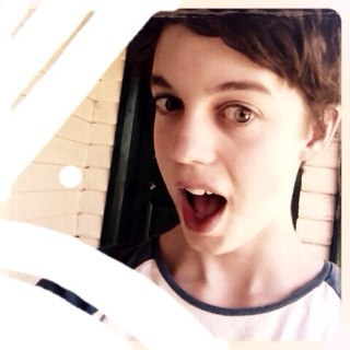 15 year old Aussie! #Optimist #Enthusiast #YOLO enjoy life :) follow me on instagram: Chaunc3y i follow back!