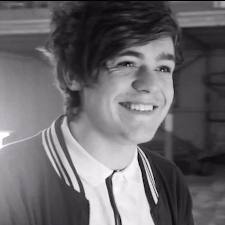 This is a @FrankieCocozza fan account! #Coconut