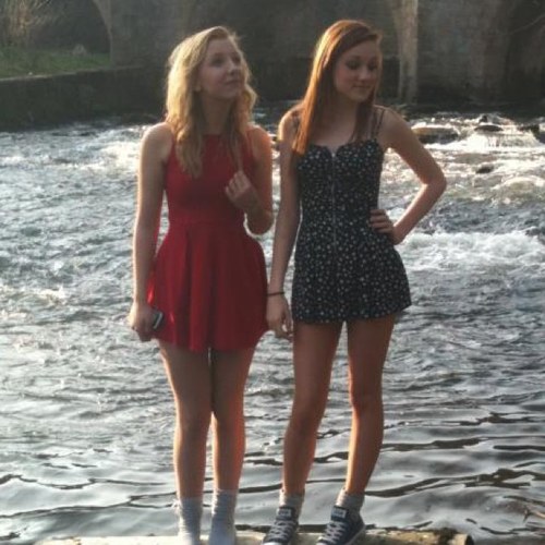 @STIFLERSS_mom is the most amazjng gorgeous girl ever and i love her to bits!3

yeah, thats all i wanted to say, k, thanks:)