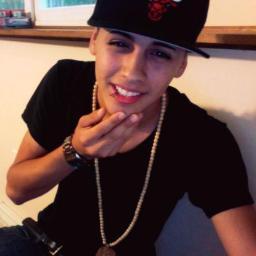        vem pode vim , que a noite promete ♪