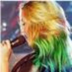 Os piores inimigos, são aqueles que já foram nossos amigos um dia. Porque esses sim, sabem como nos atacar. @ddlovato  Since:12.07.12