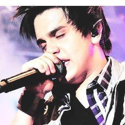 FC Mineiro. Eu não preciso te olhar, pra te ter em meu mundo ♫ @luansantana . Since: 27/07/11 . Luan Seguiu __/__/__ 
Parceria : @FCMoreninhasdLS
