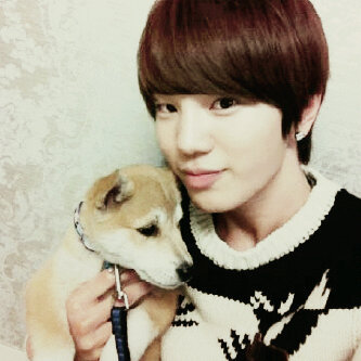 สัวสดีพ่อแม่พี่น้องป้าน้าอาทุกคนครับ ไอแอมลีซองจง เป็นมักเน่อินฟินิท ผมเป็นบอทครับ  มาฟอลคุยกับผมเยอะเยอะนะครับเดี๋ยวจะแจกแคนดี้เลมอนทุกคนเลยครับอิอิอิอิ ᄋᄉᄋ
