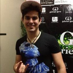 1º FC de Sete Lagoas-MG ! Feito e seguido pelo ídolo dia 05/09/12  ® ‏- Amor de Fã não se explica se vive ♥