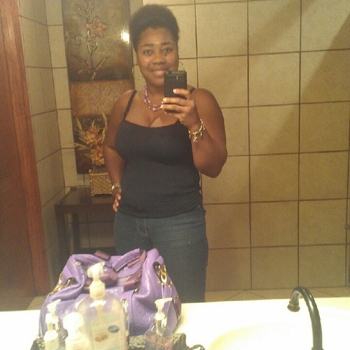 Nohandsout4036's profile picture. I can't be summed up, but Imma try very outgoing, friendly,openminded, stubborn yet compromises on must situations. SINGLE and LOVING it! No kids