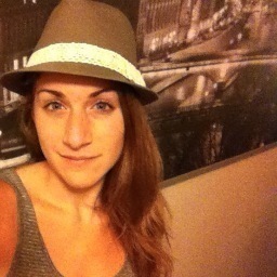 mvinci's profile picture. poet.

tenor saxophonist. 

highschool teacher. 


author of This Cornered Hour. 

http://t.co/jRDyBE9PKM