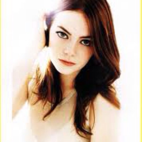 Hailey. I'm the shy Raven claw.  Daughter  of the king of Gryffindor.  I have a twin. Candy addiction *multi-rp/ second gen* (some rps she is Ron's daughter)