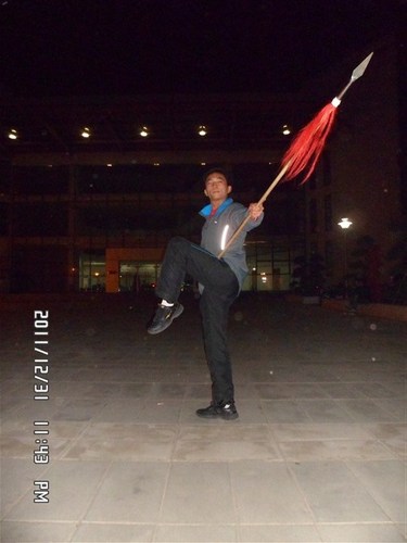 I am a Chinese Kungfu master. I like to meet new people!